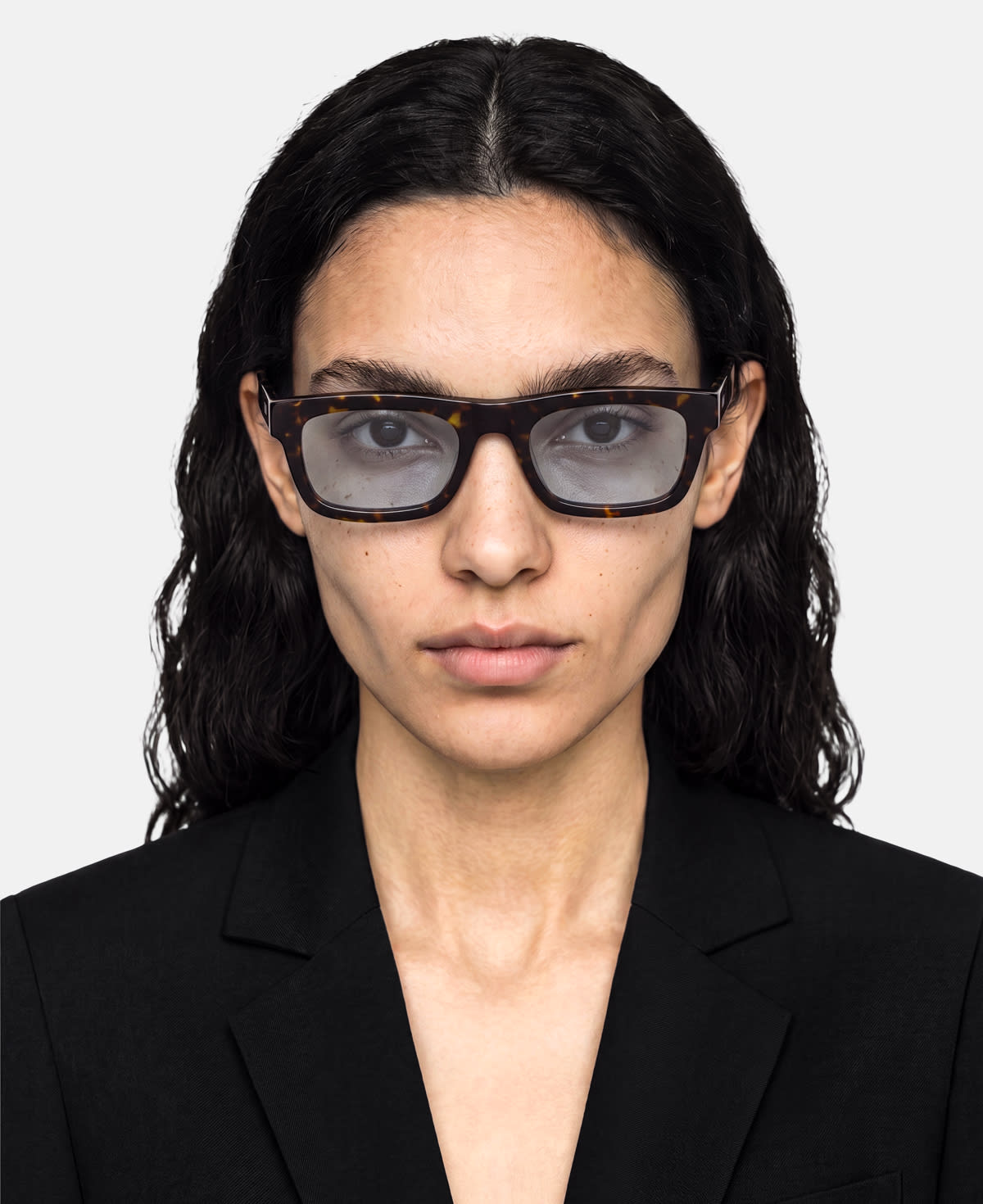 messyweekend-lio-sonnenbrille-dark-havana-soft-blue image 2