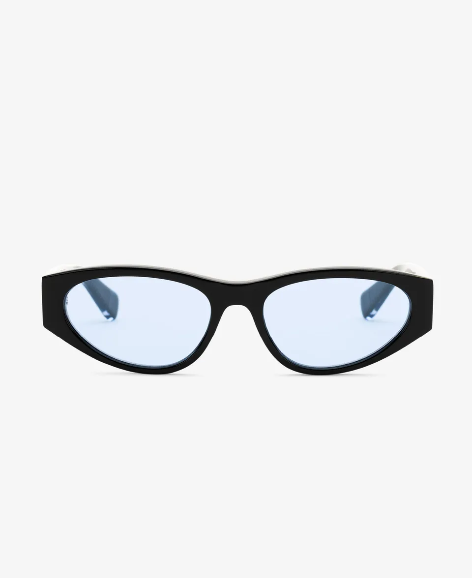 messyweekend-blade-reveal-brille-black-transparent-blue-tint-oval-acetat image 1