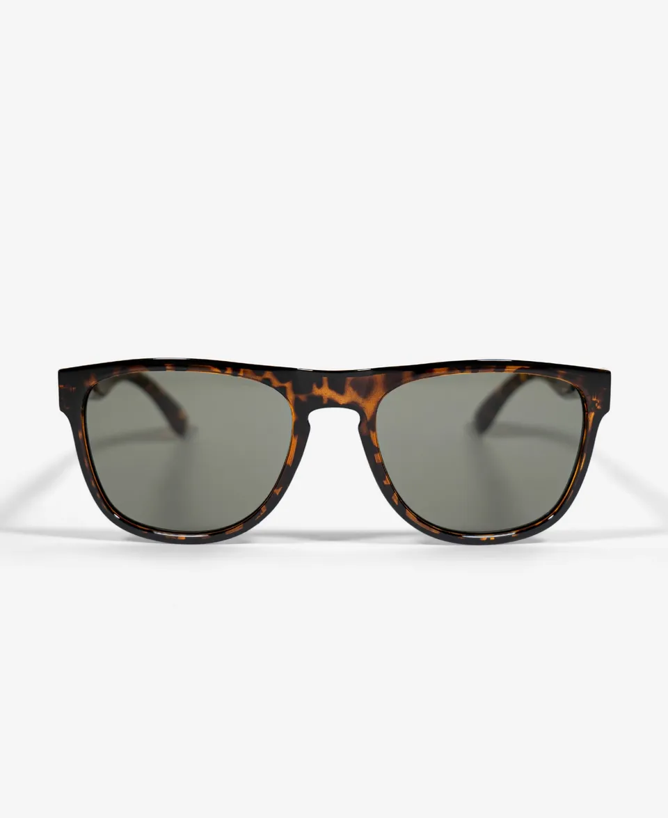 messyweekend-makalu-sonnenbrille-tortoise-green-sport image 1