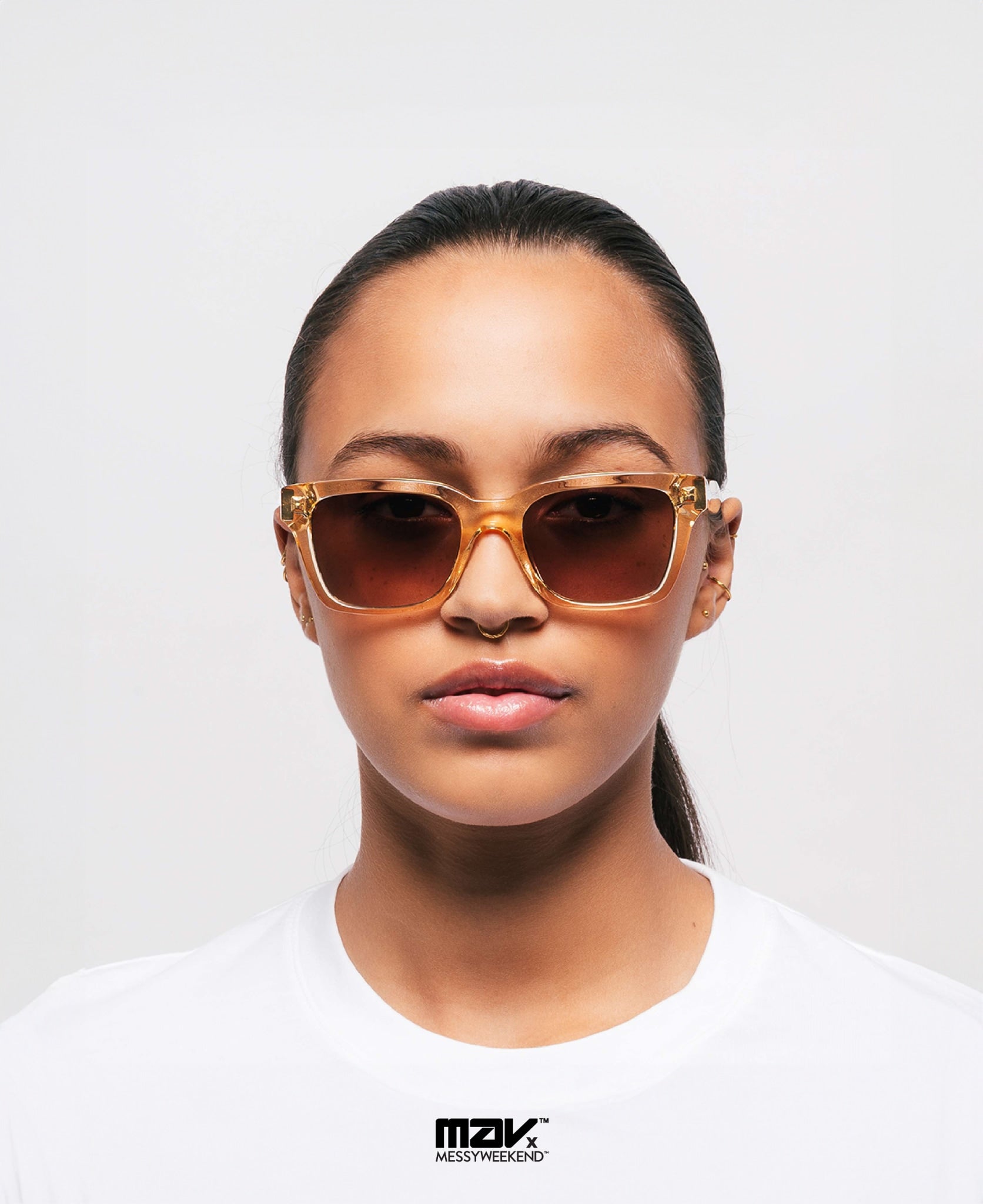 messyweekend-mav-2-sonnenbrille-champagne-brown-maverick-logo image 4