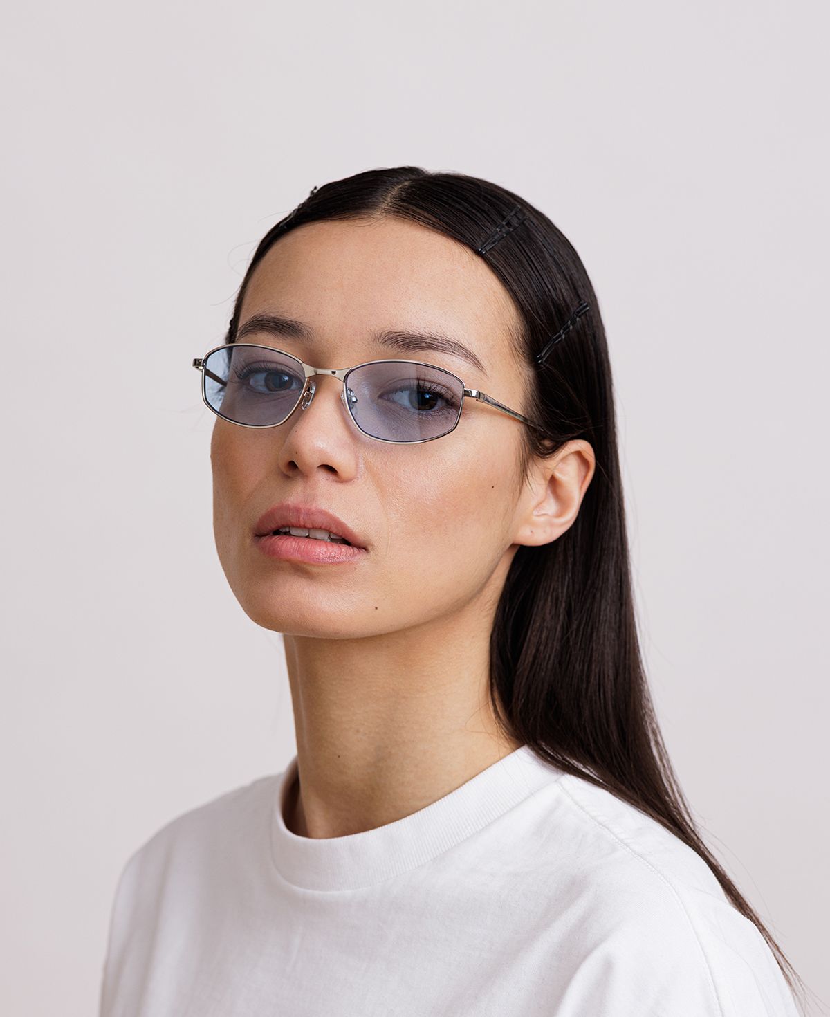 messyweekend-lexie-optics-blaulichtbrille-silver-blue-tint image 5