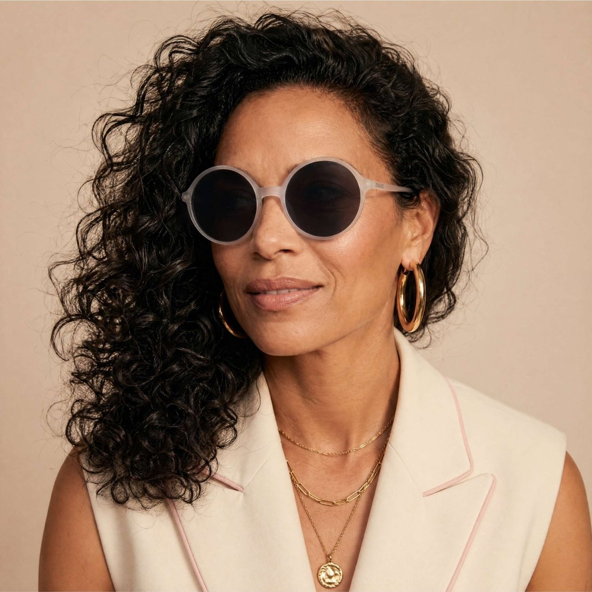 rau-readers-avenue-sonnenbrille-mit-st-rke-milk-matte-009 image 2